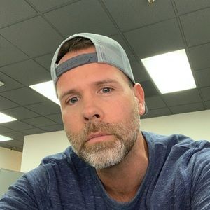 Meet your Posher, Aaron